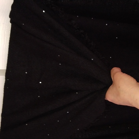 Pretty Persuasions women's black and sequins scarf with tags New - Picture 9 of 17